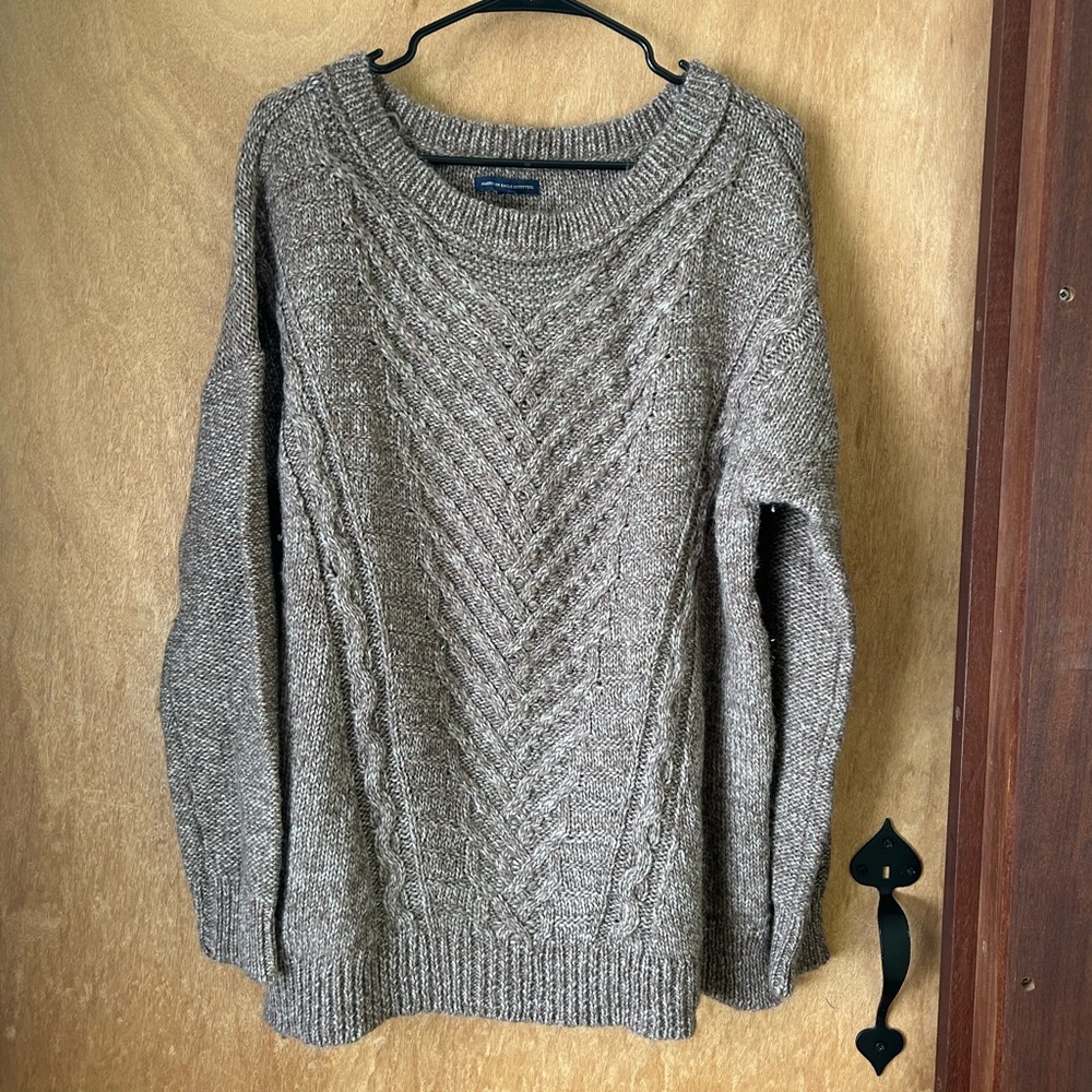American Eagle Sweater